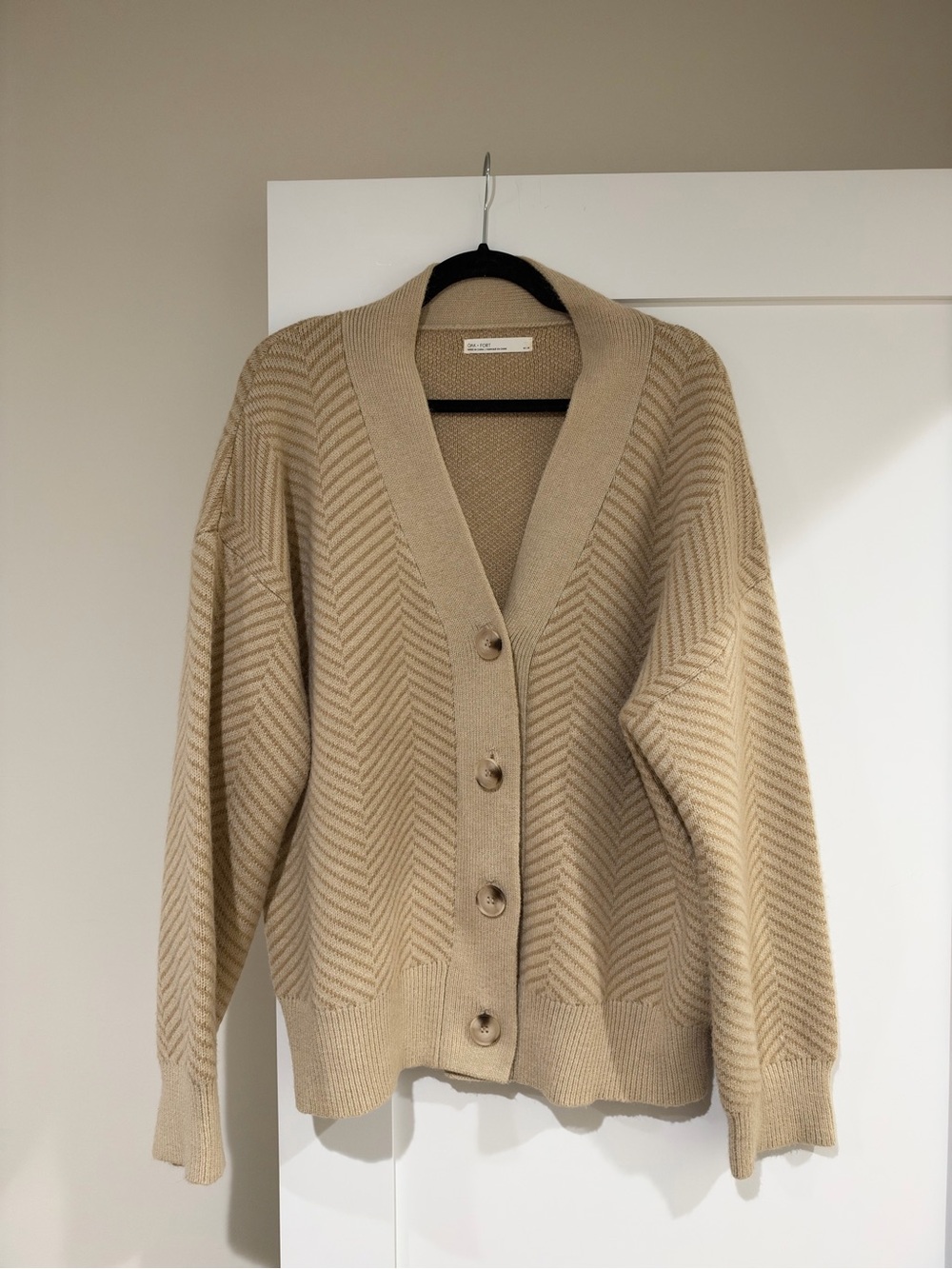 Oak + Fort Beige Chevron Knit Button-Front Cardigan Sweater